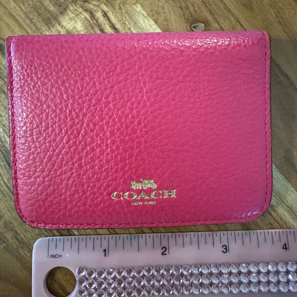 Coach Bifold Card Case Wallet Bold Pink Pebble Leather Key Ring NWT - Picture 4 of 6